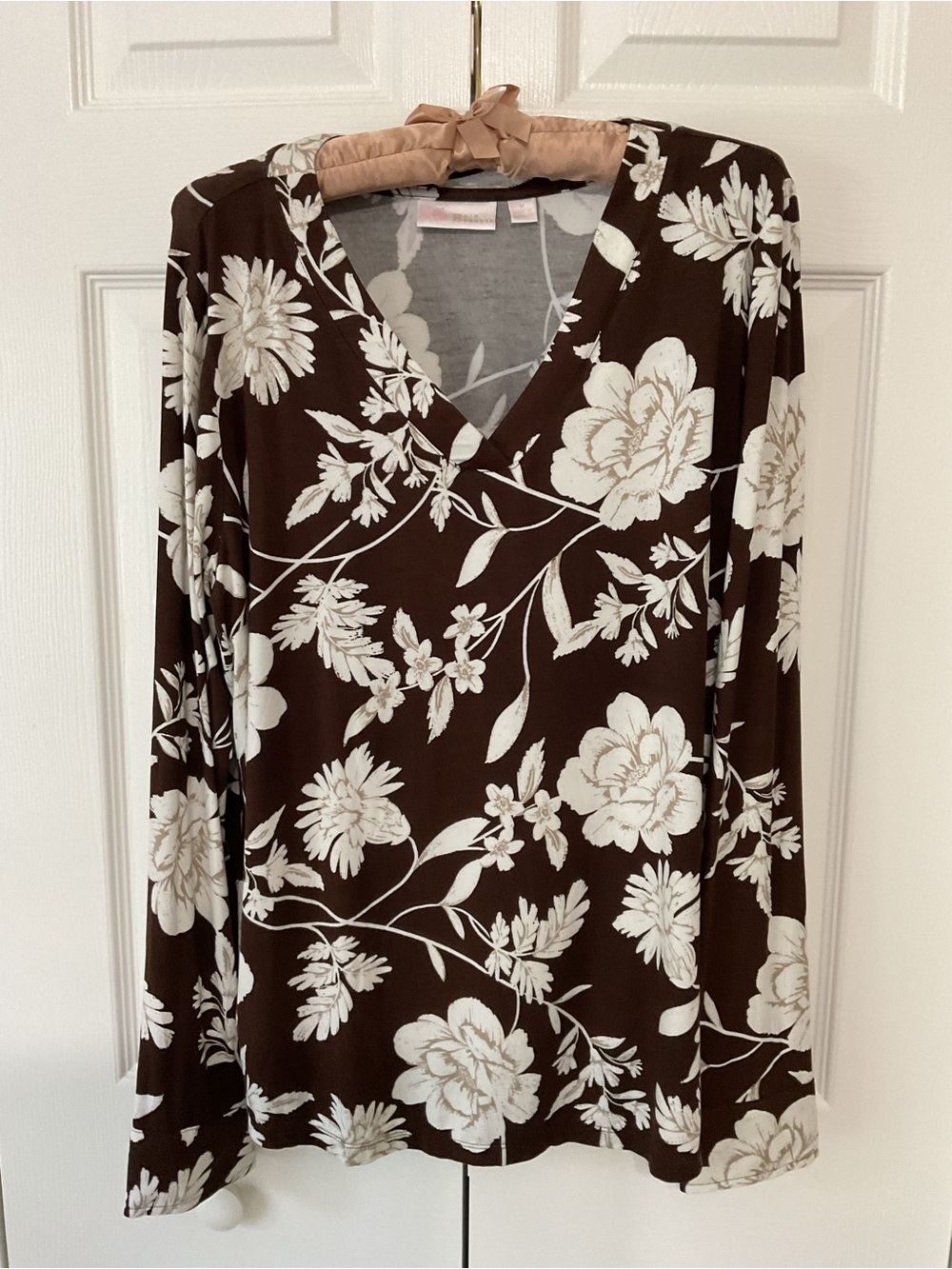 Kim Gravel Women's V-Neck Floral Long Sleeve Top - Brown/White